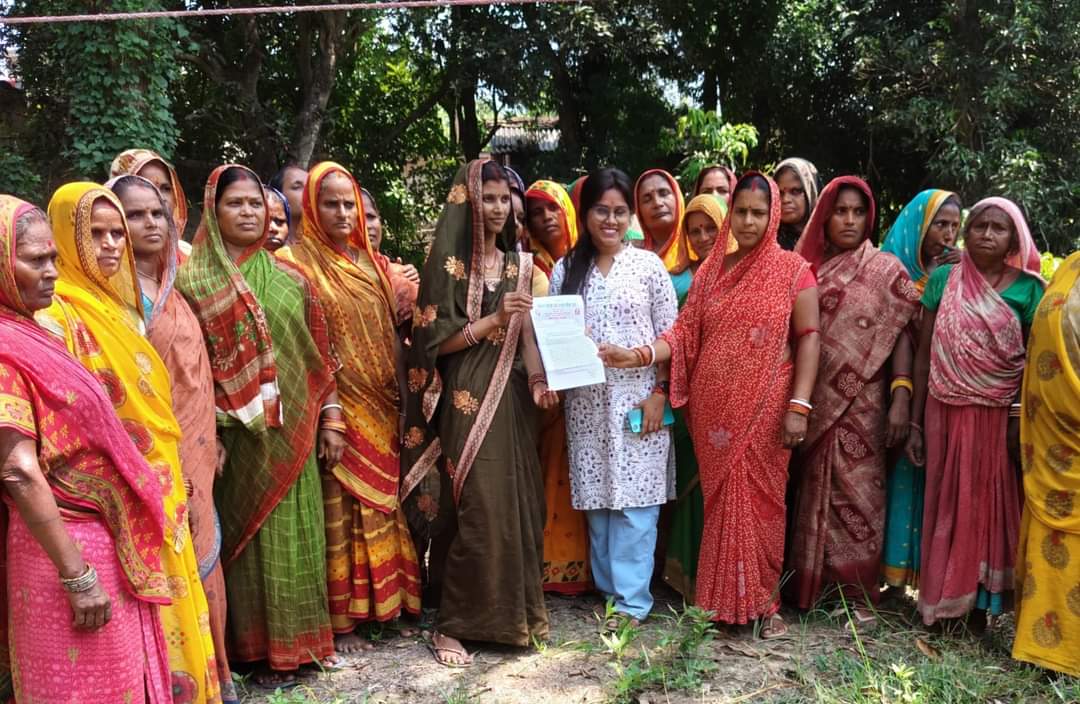 बिहार प्रदेश जीविका कैडर संघ ने जिला पार्षद अंजलि मण्डल के समक्ष रखी अपनी मांग, सौंपा मांगपत्र।